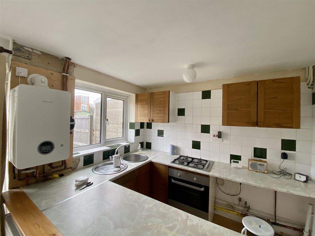 Hill View, Ashford TN24  