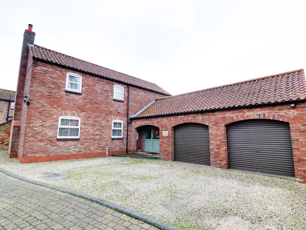 3 bed detached house for sale in Old Stackyard, Brigg Road, Wrawby DN20