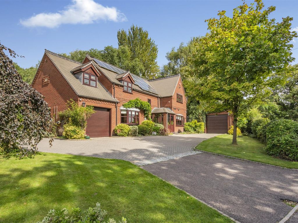 4 bed detached house to rent in Mill Lane, Lichfield WS14, £3,500 pcm