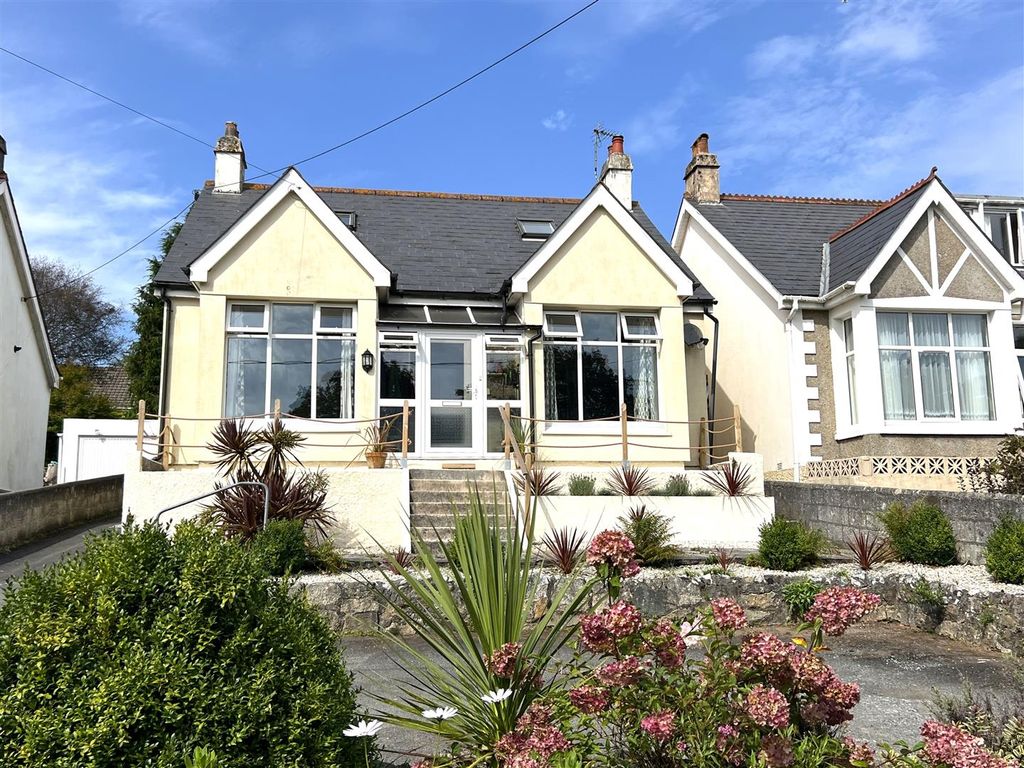 4 bed detached bungalow for sale in Southbourne Road, St Austell, St