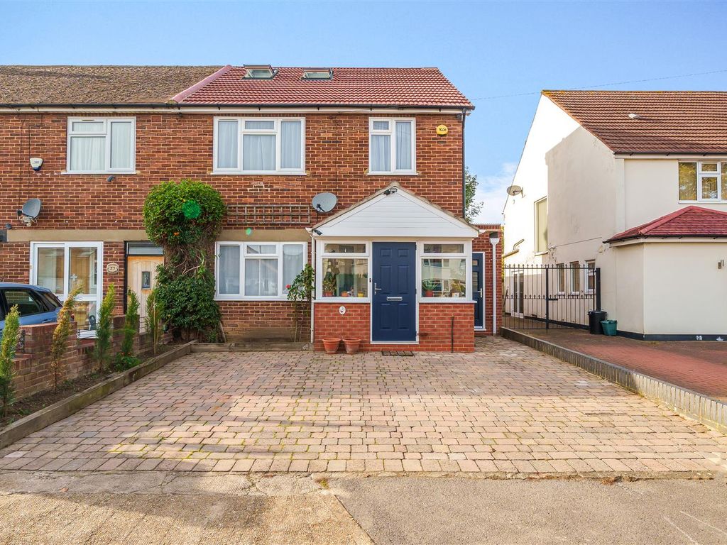 4 bed semidetached house for sale in Edwards Avenue, Ruislip HA4, £