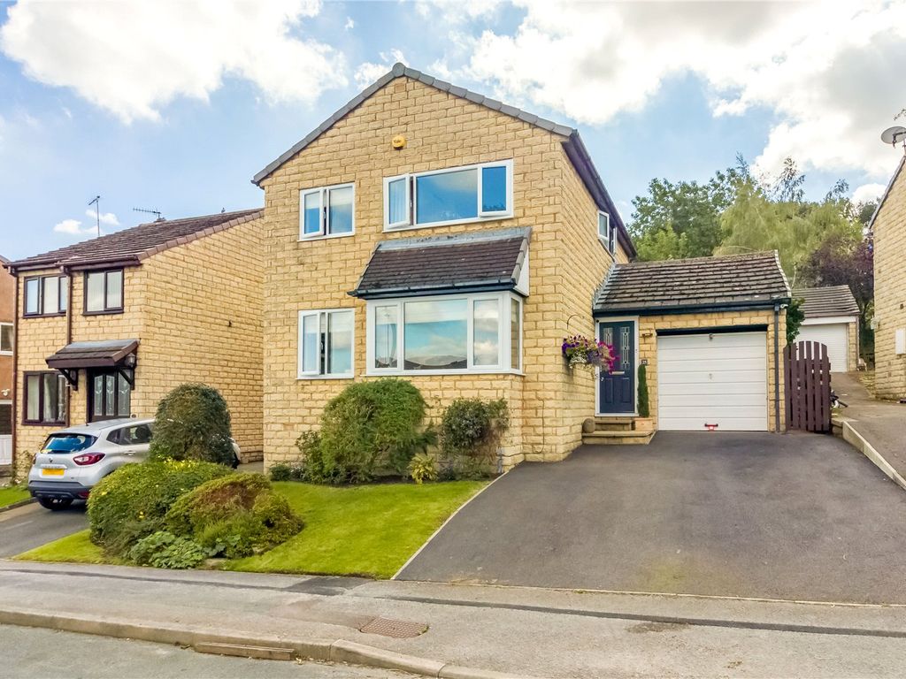 4 bed detached house for sale in Longlands Bank, Thongsbridge
