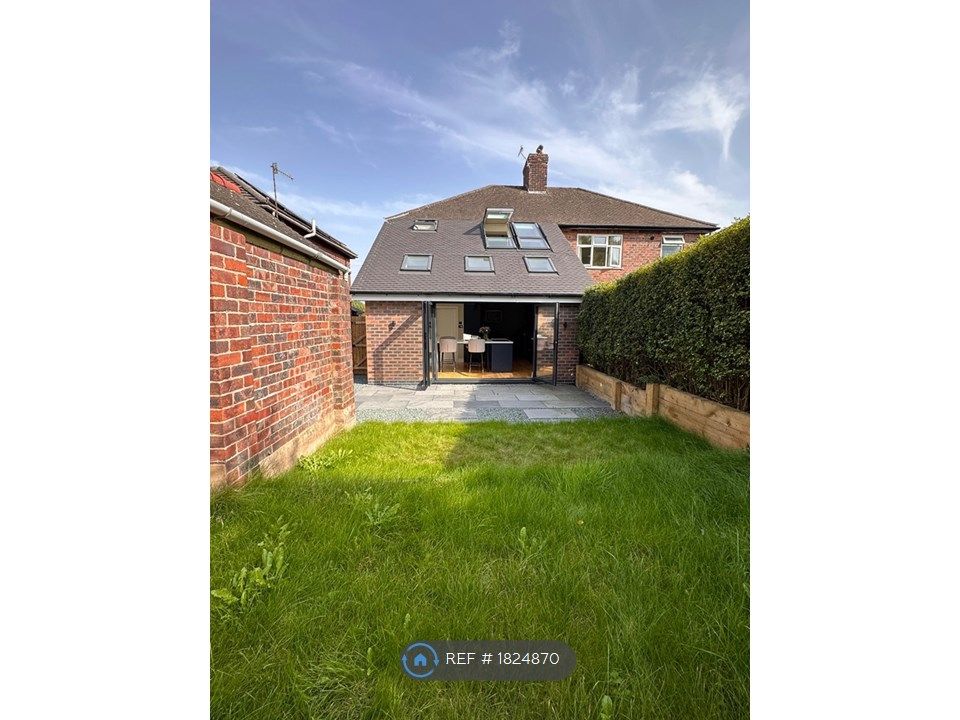 3 bed semidetached house to rent in Mayfield Avenue, Newcastle Under