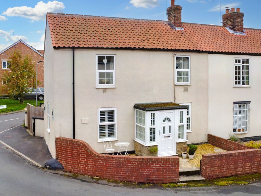 3 bed semidetached house for sale in Main Street, Ulleskelf, Tadcaster