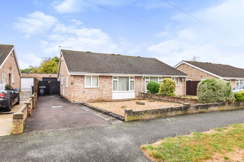 2 bed bungalow for sale in Torridge Rise, Brickhill Area, Bedford MK41