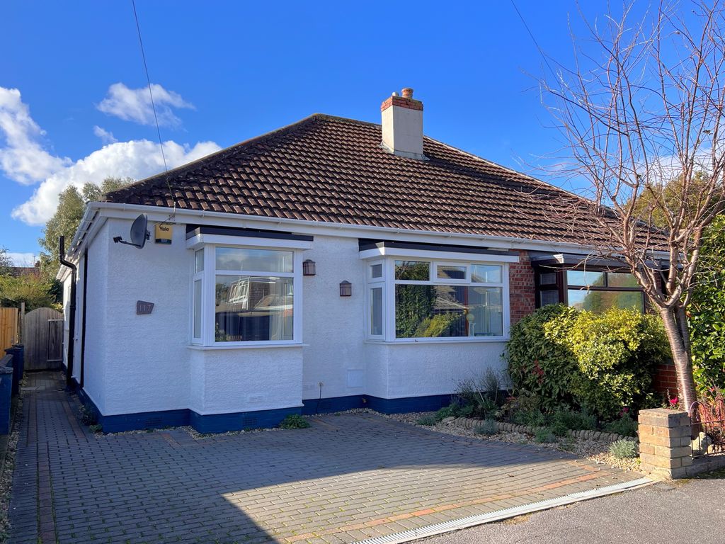 2 bed semidetached bungalow for sale in Bridgemary Road, Bridgemary