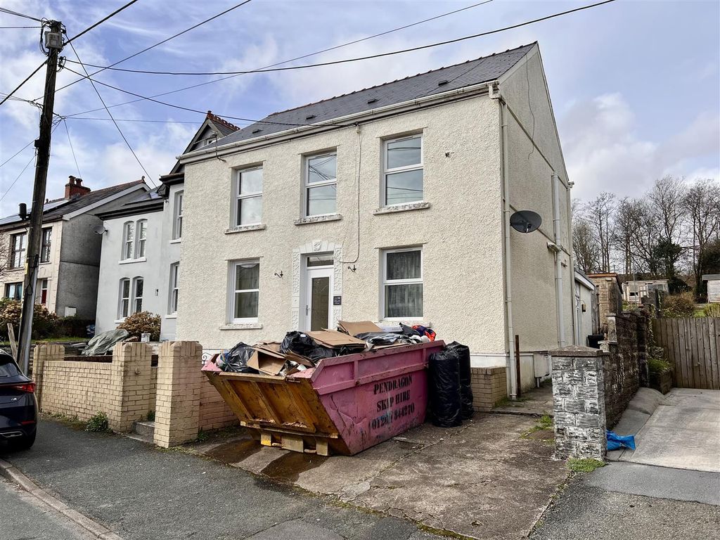 3 bed detached house for sale in Llandeilo Road, Upper Brynamman