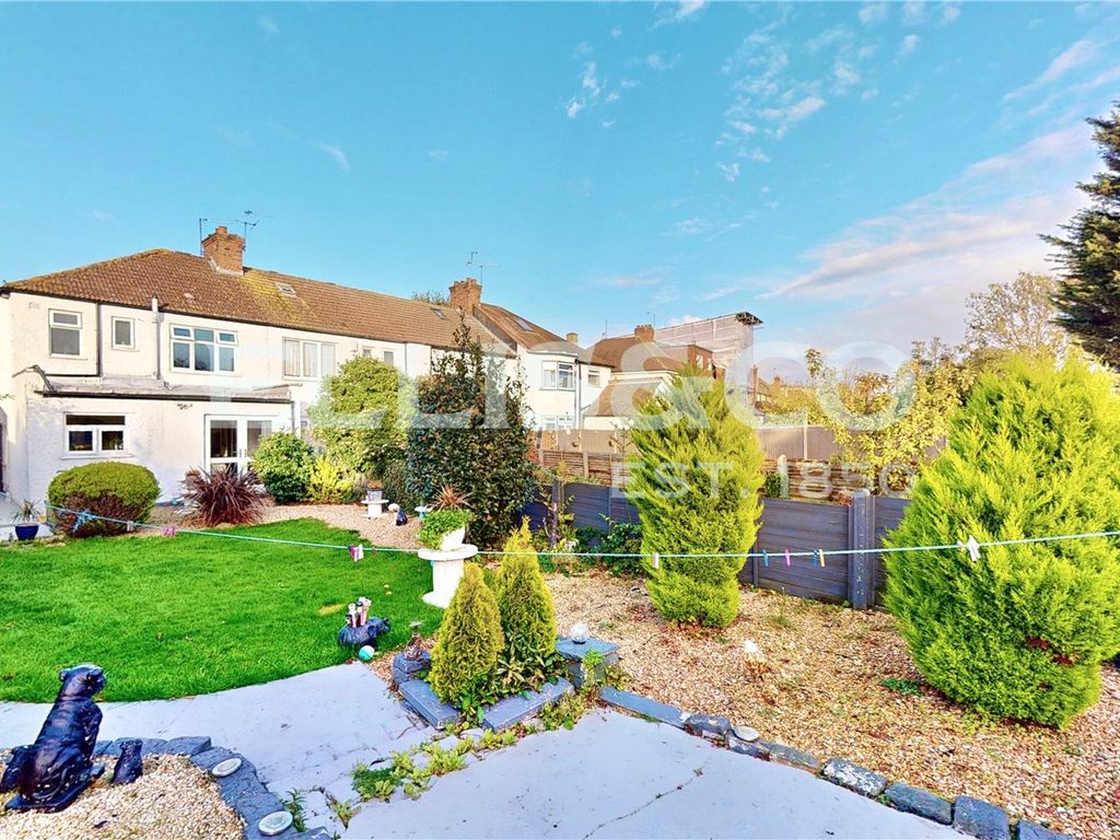 3 bed semidetached house for sale in Central Road, Wembley HA0, £