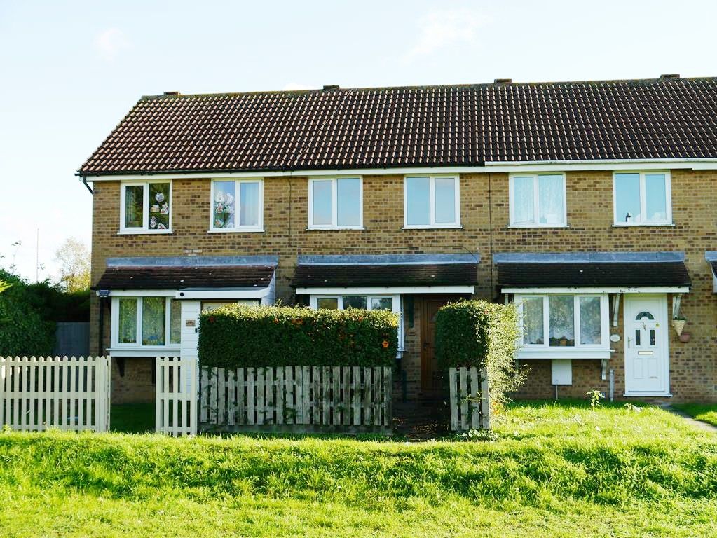 2 bed terraced house to rent in Lavenham Road, Ipswich, Suffolk IP2, £