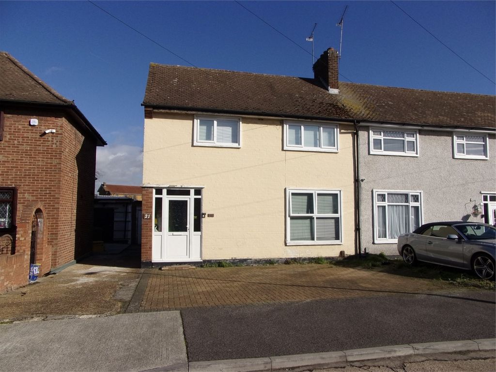 2 bed semi-detached house for sale in elizabeth close, romford, greater london rm7