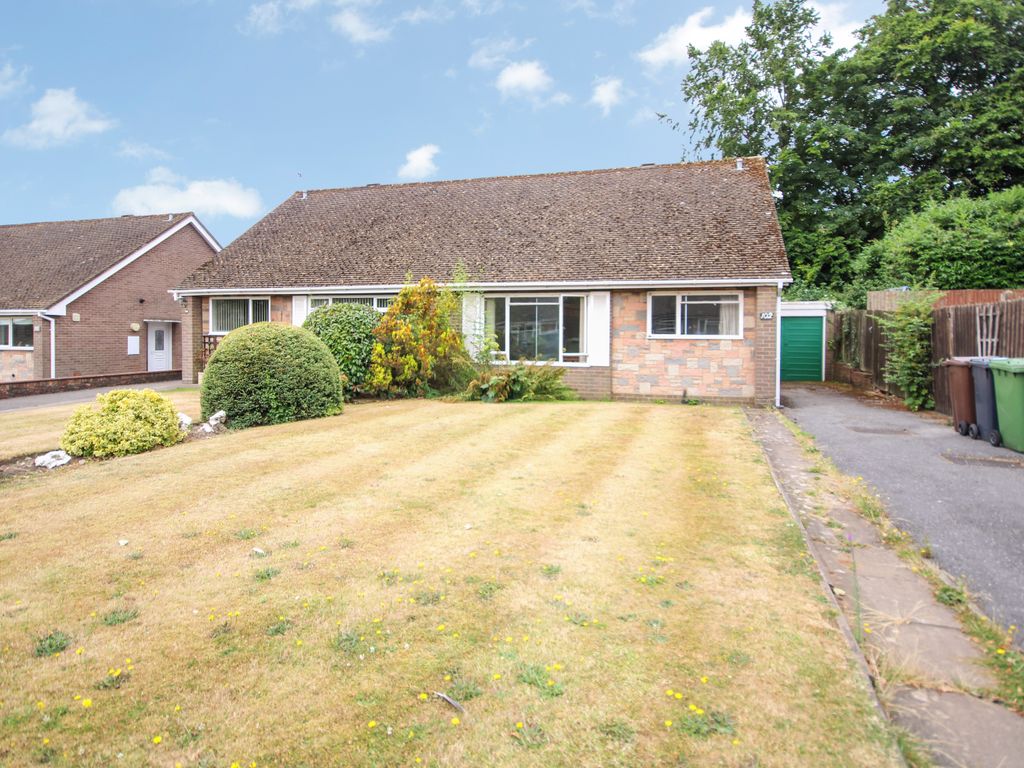 2 bed semidetached bungalow for sale in Mereside Way, Solihull B92