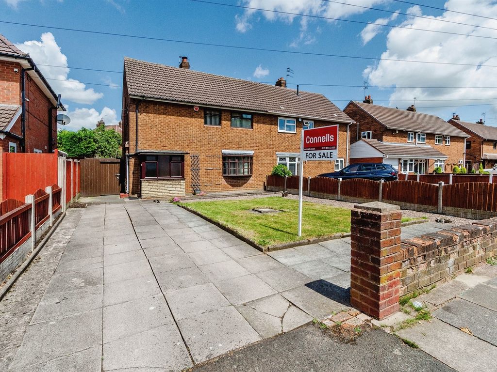 3 bed semidetached house for sale in Woden Road South, Wednesbury WS10