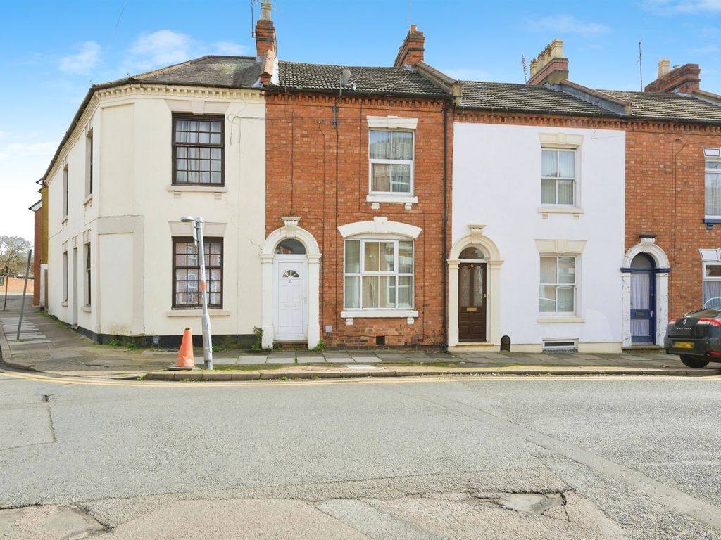 3 bed terraced house for sale in Denmark Road, Northampton NN1, £210,000 Zoopla