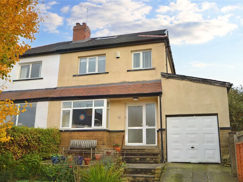 4 bed semidetached house for sale in Netherfield Rise, Guiseley, Leeds