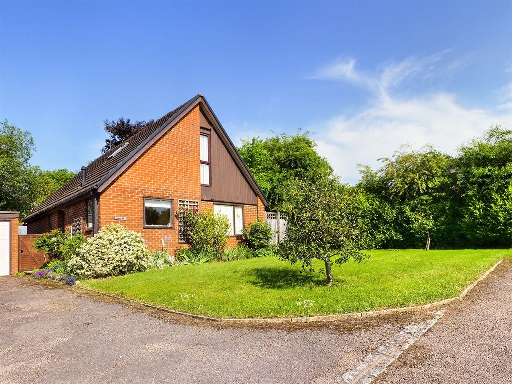 3 bed bungalow for sale in The Roslins, RossOnWye, Herefordshire HR9