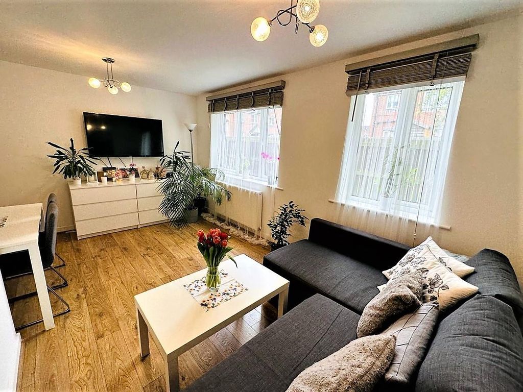 2 bed flat for sale in Long Trods, Selby YO8 Zoopla