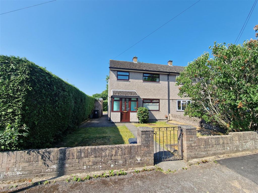 3 bed semidetached house for sale in Oakley Close, Caldicot NP26 Zoopla