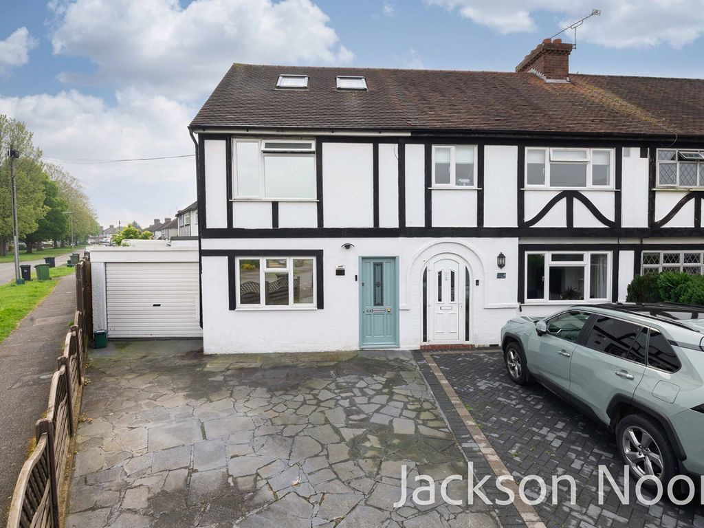 3 bed end terrace house for sale in Elm Way, Ewell KT19, £500,000 Zoopla