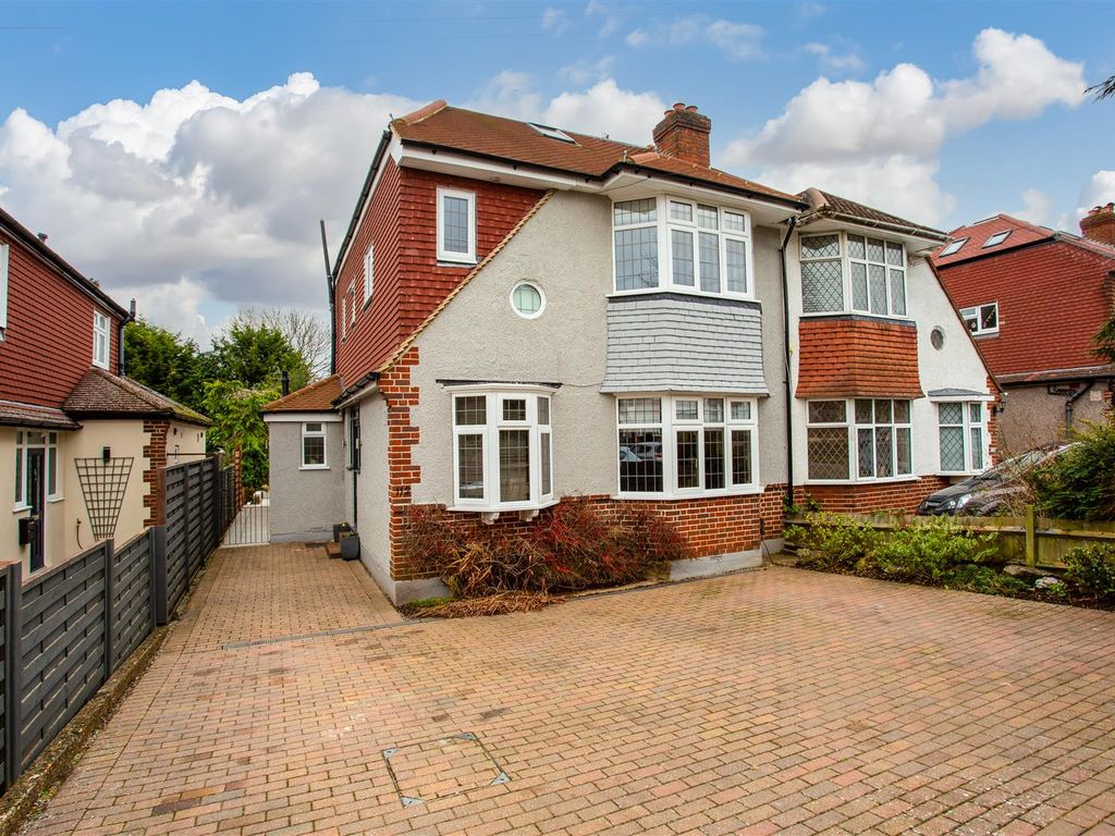 5 bed semidetached house for sale in Greenhayes Avenue, Banstead SM7