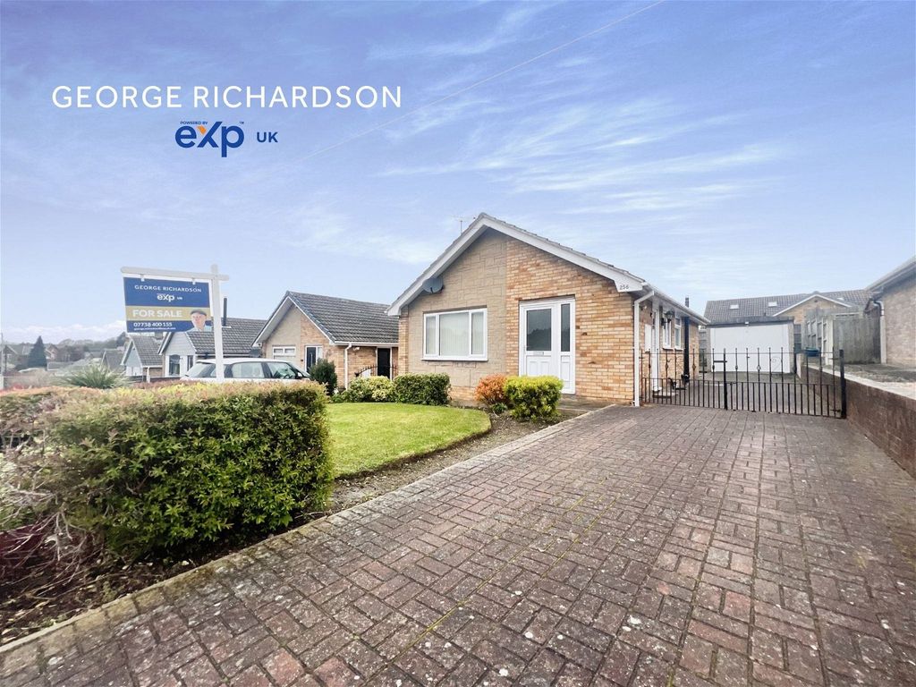 2 bed bungalow for sale in Gibson Lane, Kippax, Leeds LS25 Zoopla