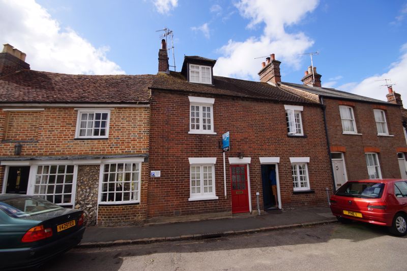 3 bed terraced house for sale in Church Street, Great Missenden HP16