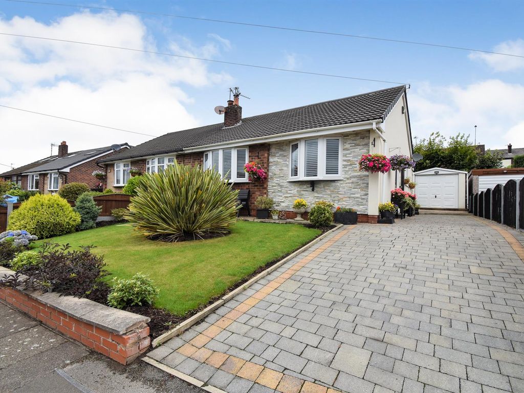 3 bed semidetached bungalow for sale in Hutton Avenue, Worsley, Manchester M28, £335,000 Zoopla
