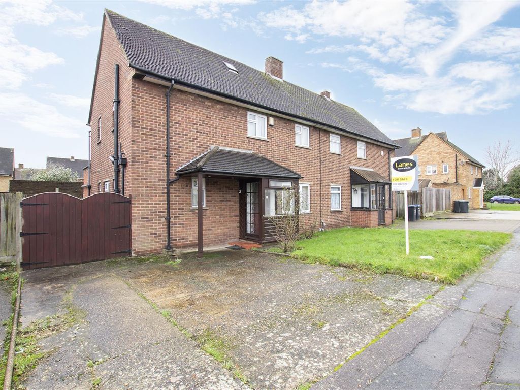 5 bed semidetached house for sale in Larches Avenue, Enfield EN1 Zoopla