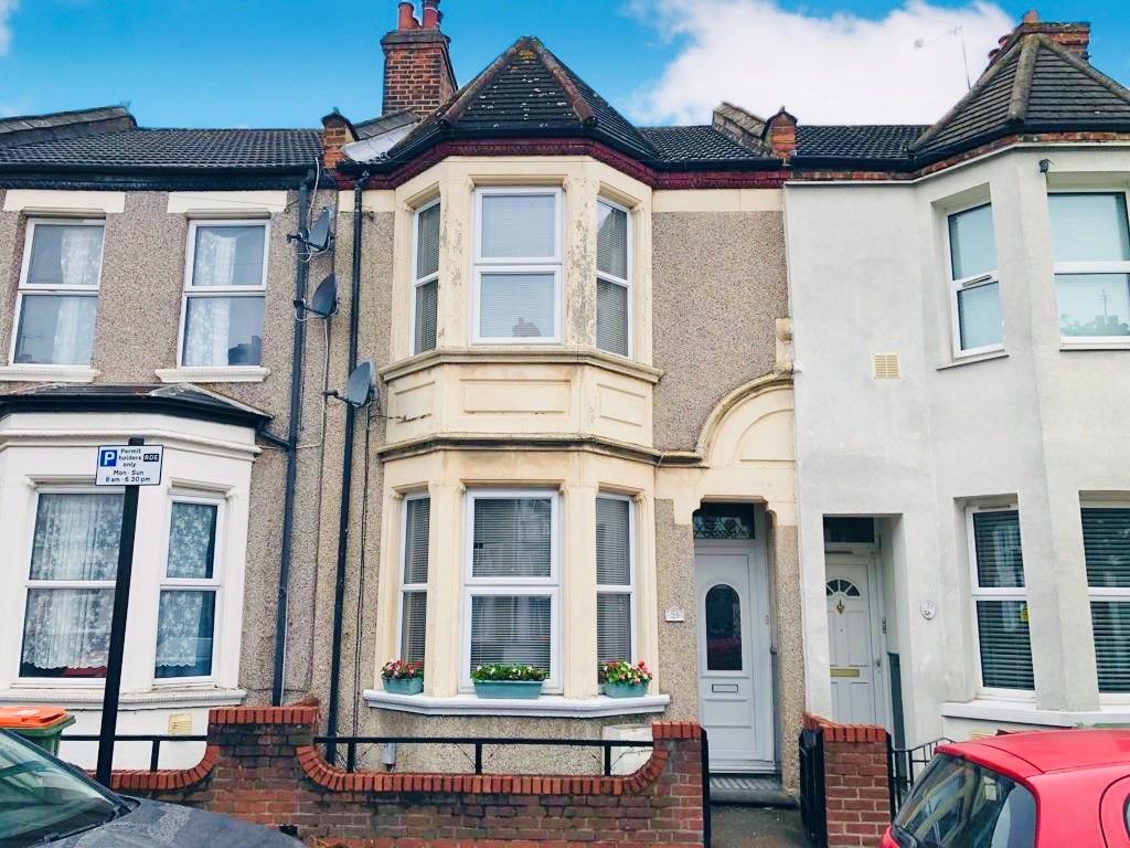 3 bed terraced house for sale in Saville Road, London E16, £450,000 Zoopla