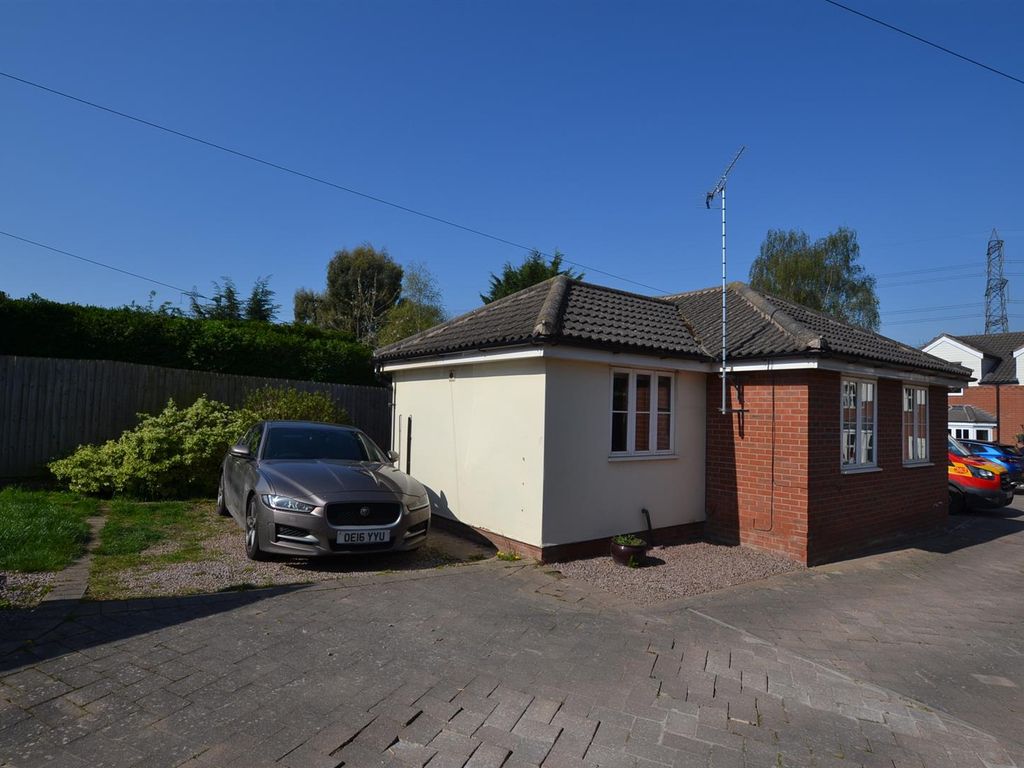 2 bed detached bungalow for sale in Pawley Close, Mountsorrel