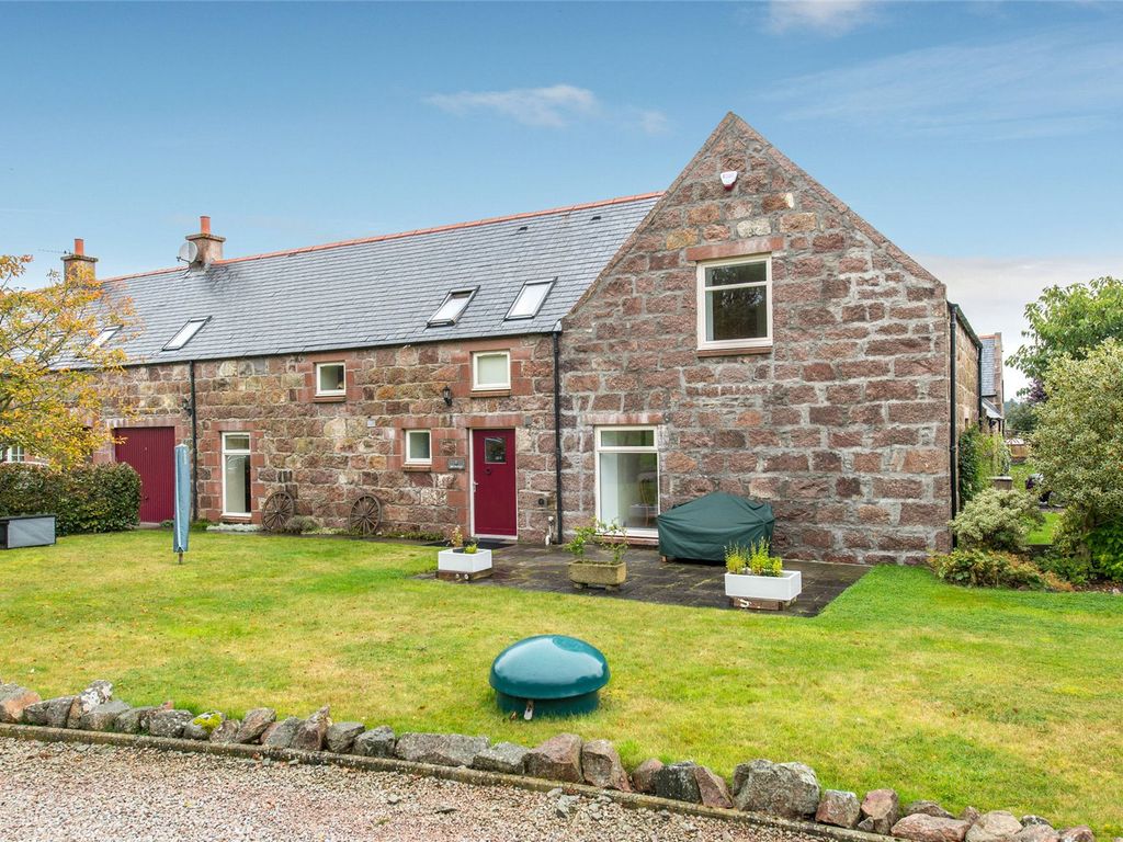 4 bed link detached house for sale in Inchloan Steadings, Durris