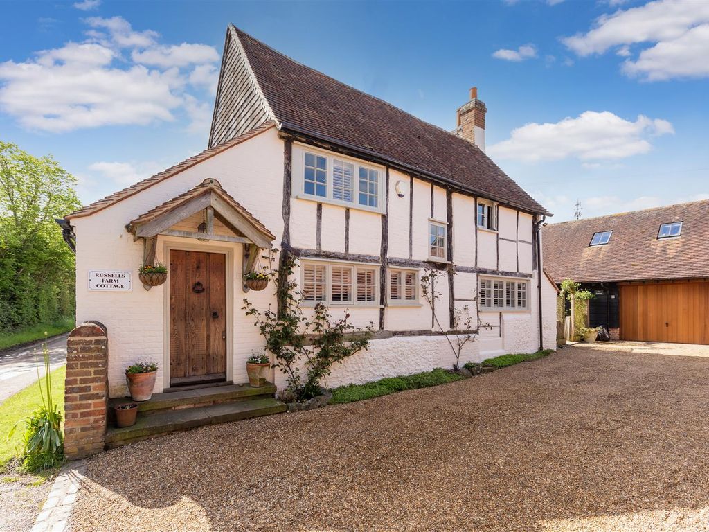 5 bed detached house for sale in Hambleden, HenleyOnThames RG9 Zoopla