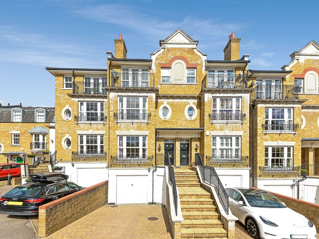 Southlands Drive, Southfields, London SW19  