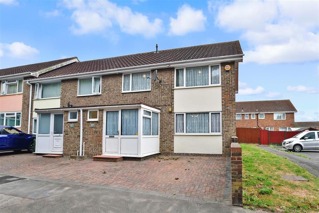 3 bed end terrace house for sale in Biggins Wood Road, Cheriton