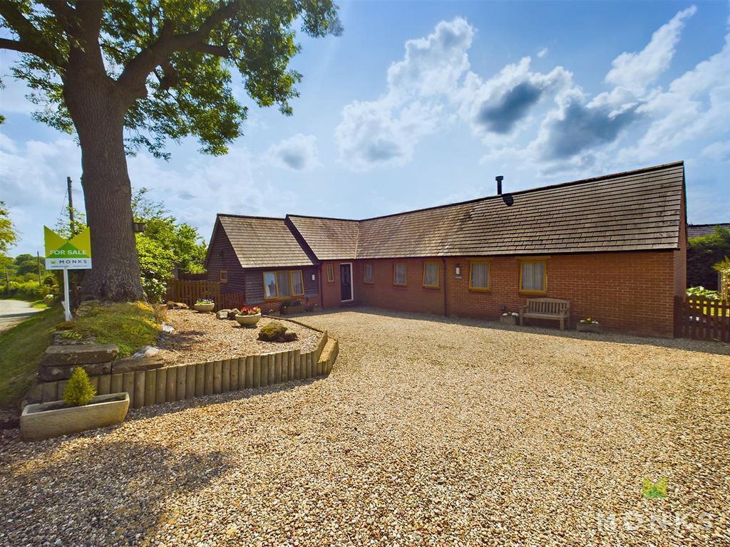 3 bed detached bungalow for sale in Church Road, Lee Brockhurst