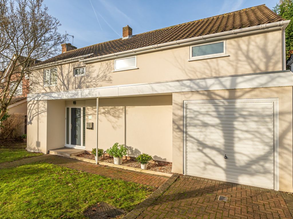 Oakwood Gardens, Orpington BR6  