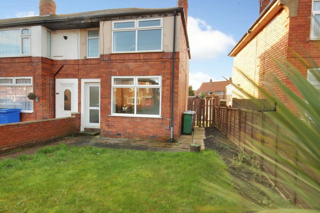2 bed end terrace house for sale in Cherry Tree Lane, Beverley HU17