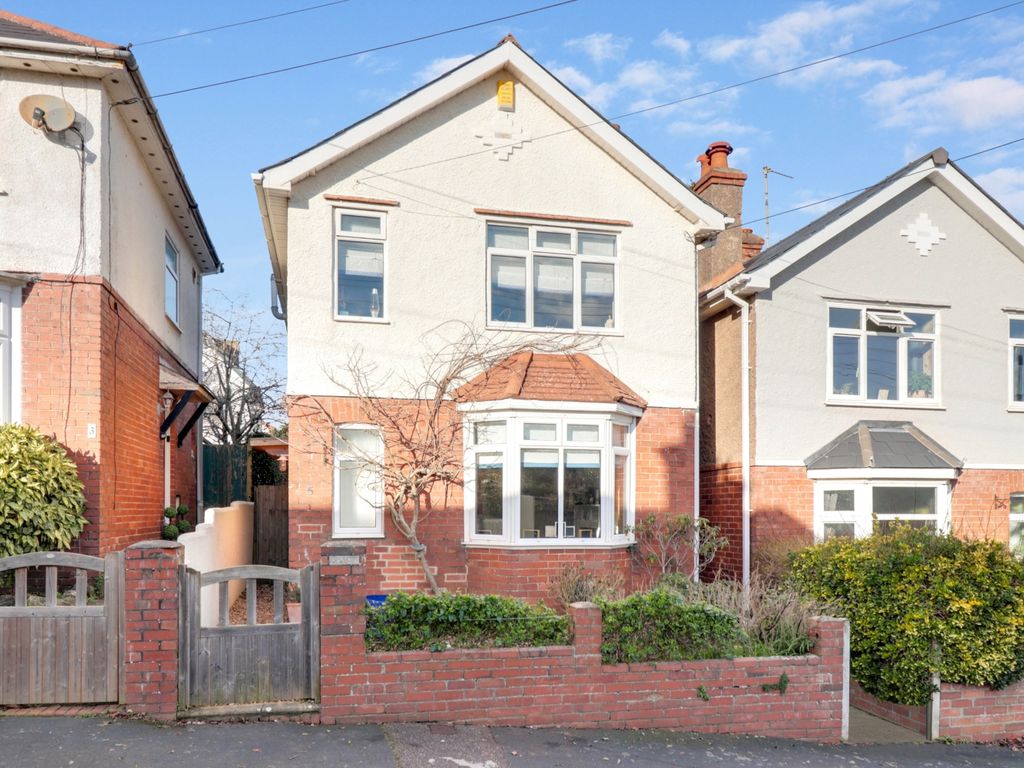 3 bed detached house for sale in Vale Road, Exmouth EX8, £375,000 Zoopla