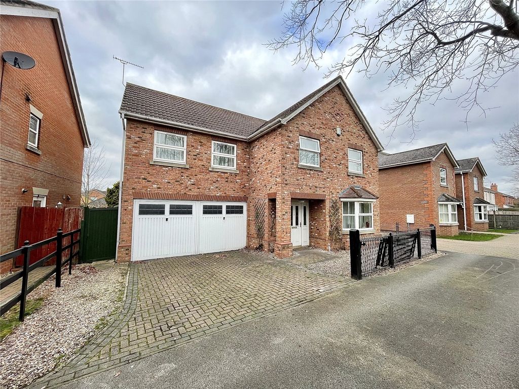 5 bed detached house for sale in Oak Farm Paddock, North Hykeham, Lincoln, Lincolnshire LN6 Zoopla