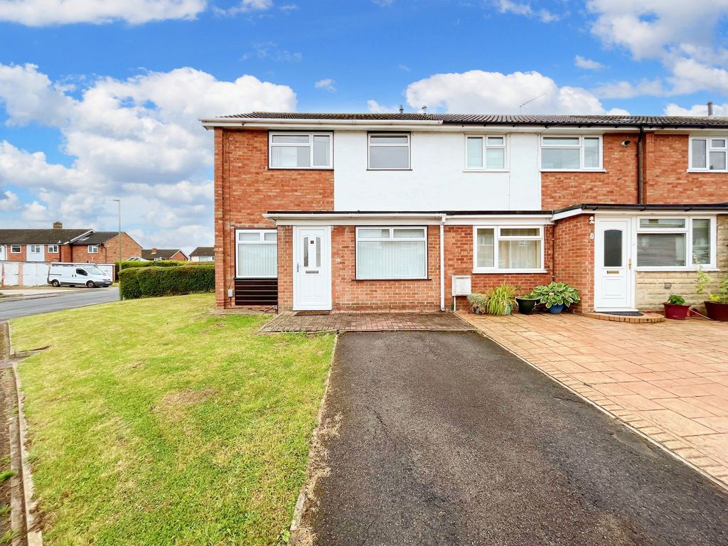 3 bed end terrace house for sale in Austin Place, Abingdon OX14, £