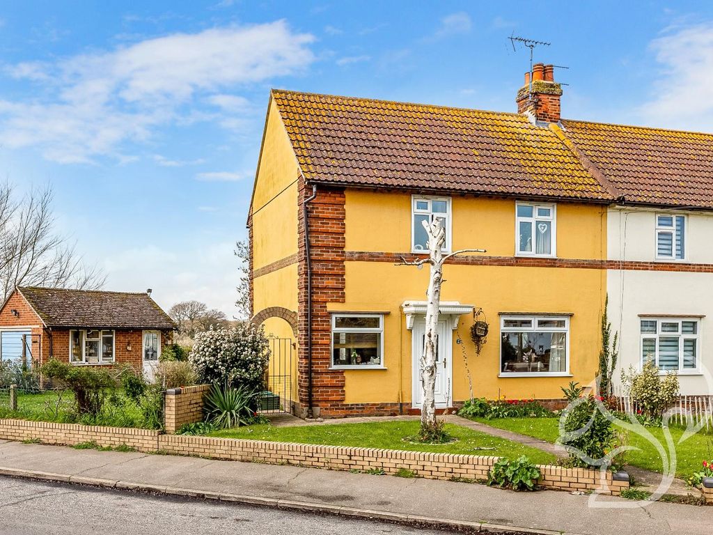 2 bed semidetached house for sale in Speedwell Road, Colchester CO2