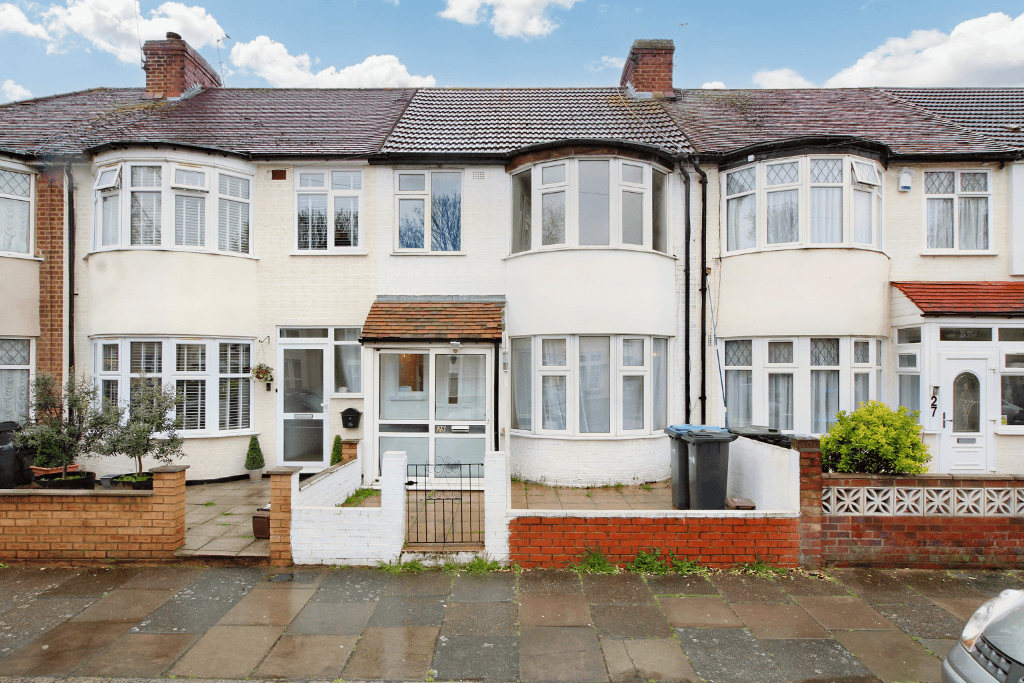 4 bed terraced house to rent in Granville Avenue, London N9 Zoopla