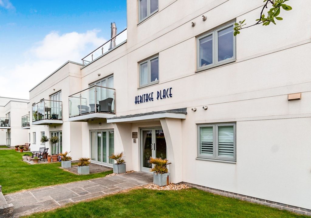 3 bed flat to rent in Broadmark Lane, Rustington, Littlehampton BN16