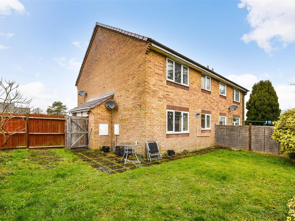 1 bed property for sale in Princess Mary Gardens, Ludgershall, Andover