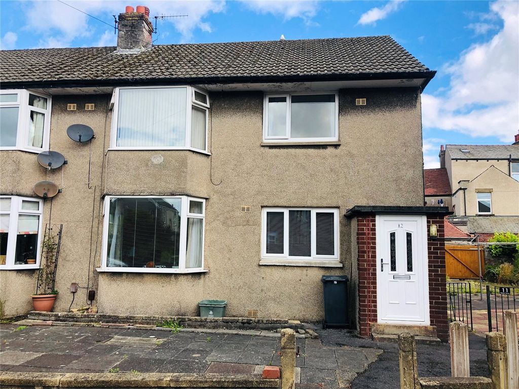 2 bed flat for sale in Palmer Grove, Morecambe LA4 Zoopla