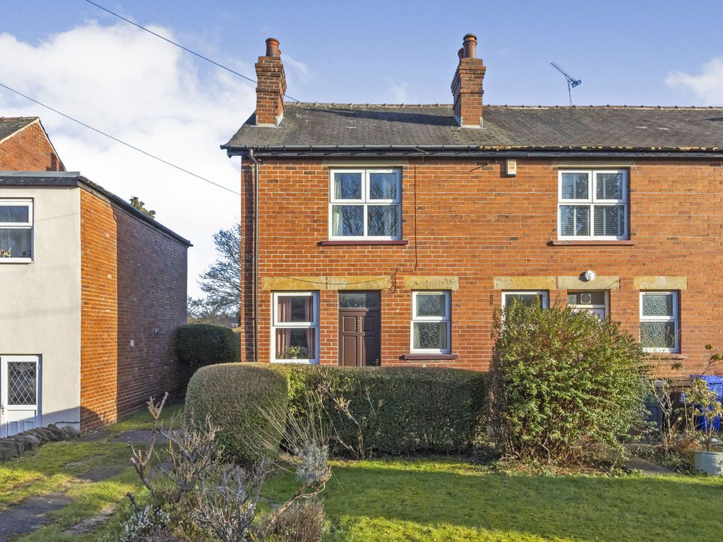 3 bed terraced house for sale in High Greave, Sheffield, South