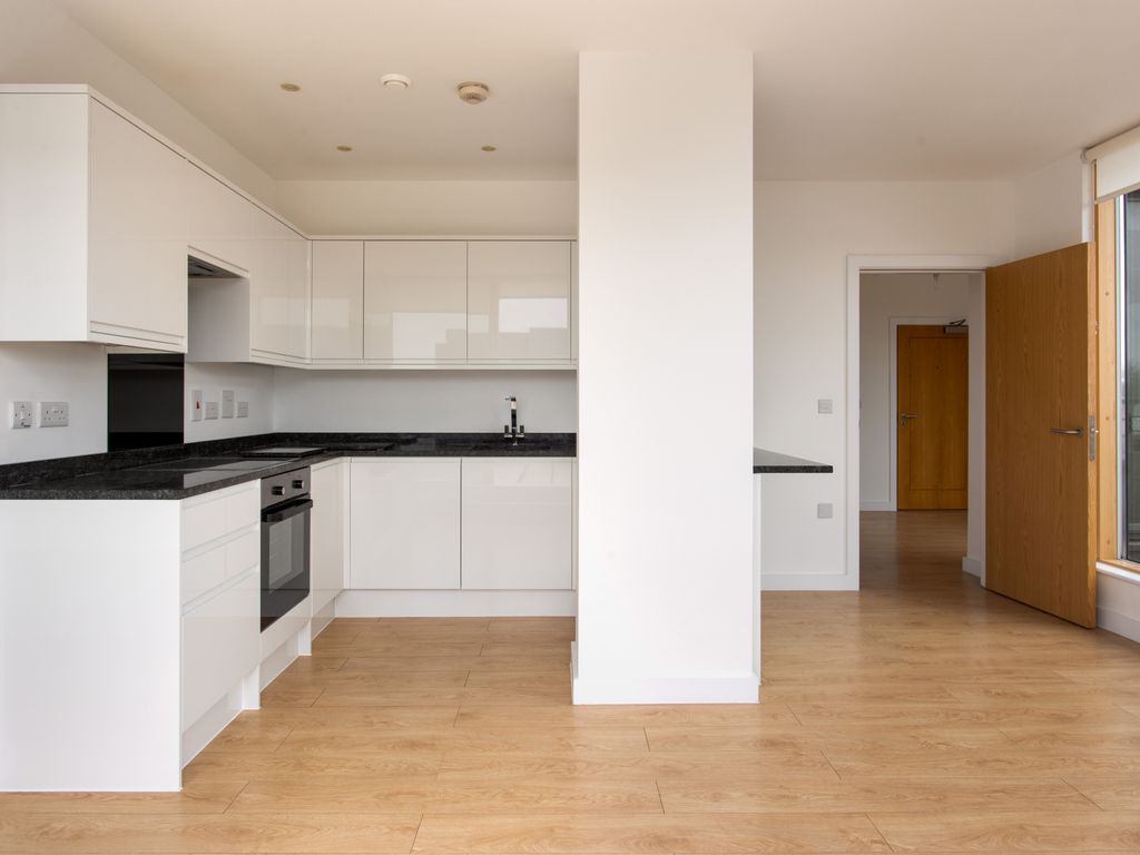 2 bed flat to rent in Vida House, 50 Trundleys Road, Deptford SE8, £