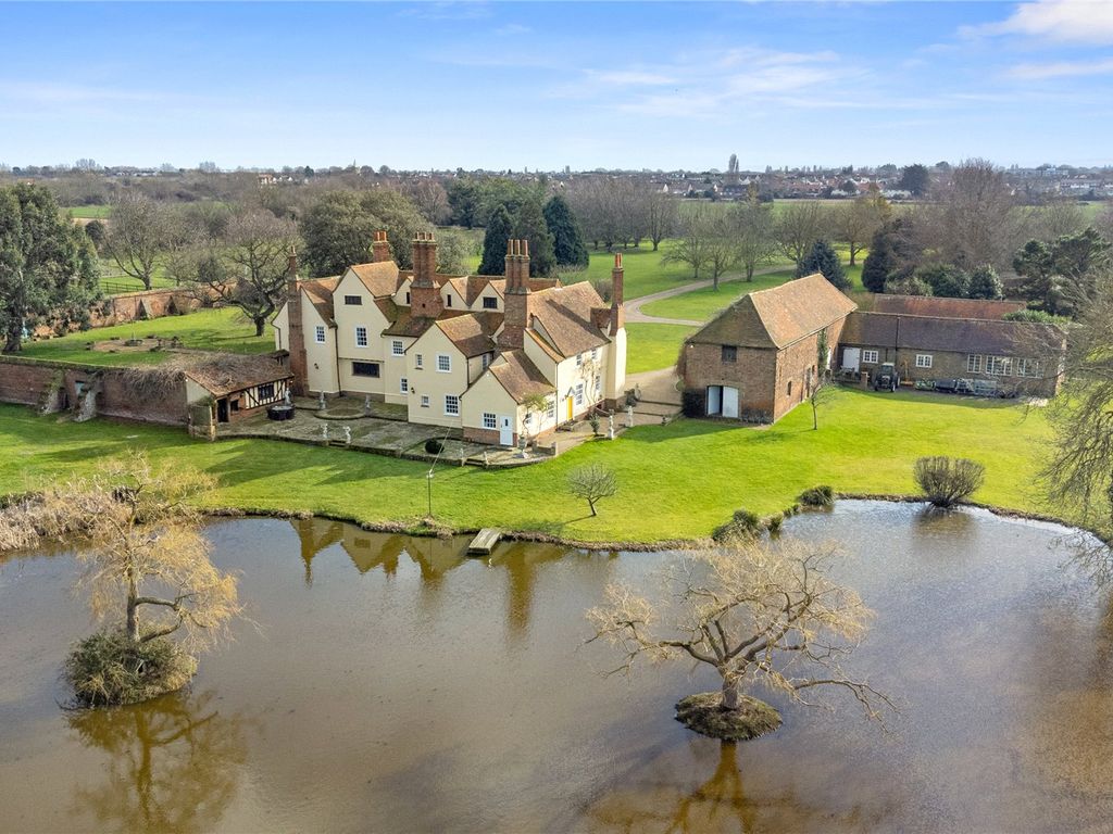 6 bed detached house for sale in Little Wakering Hall Lane, Great