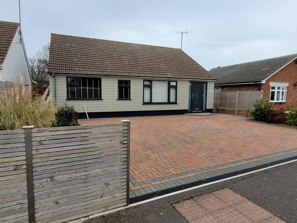 2 bed detached bungalow for sale in Colneis Road, Felixstowe IP11 Zoopla
