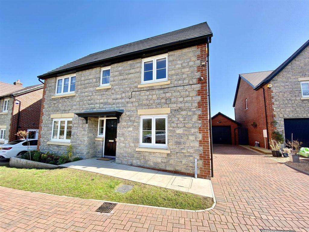 4 bed detached house for sale in Cherry Nook, Tutshill, Chepstow NP16