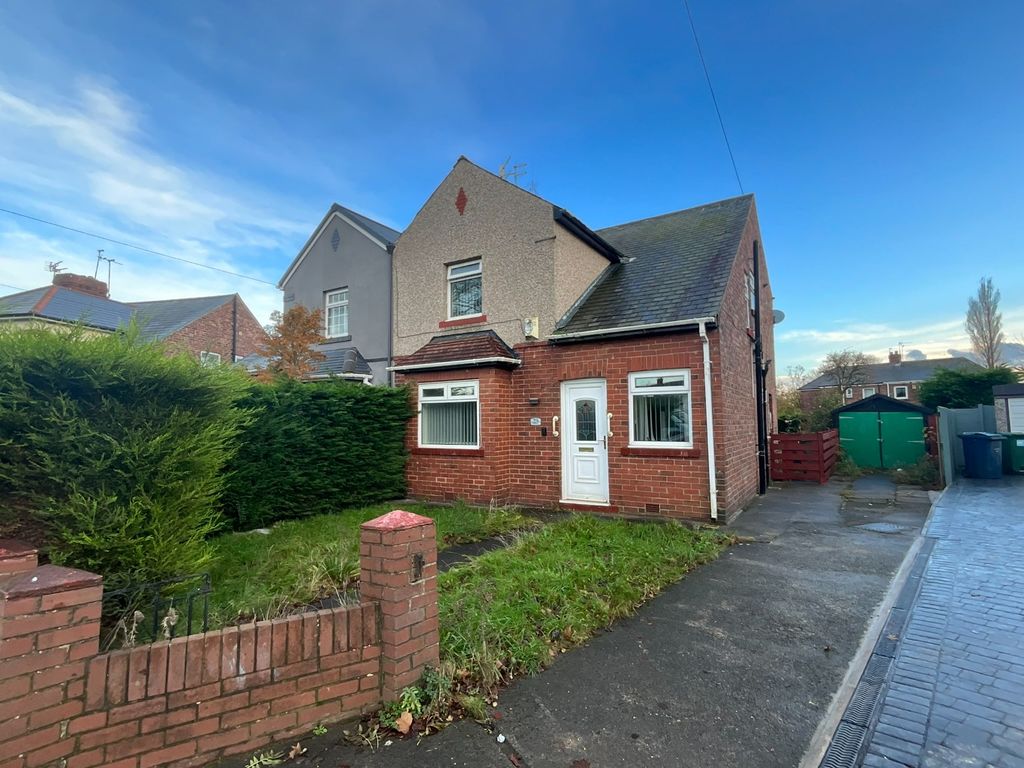 3 bed semidetached house for sale in The Crescent, Jarrow, Tyne And